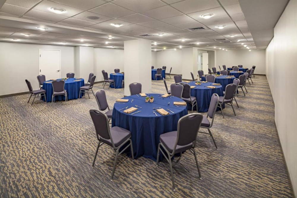 Hotel RL Baltimore Inner Harbor Image 37